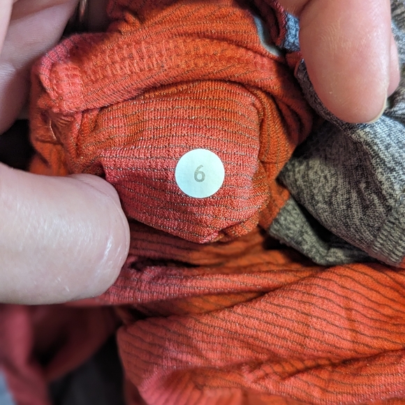 Lululemon Revitalize Tech t-shirt, size 6, orange color - Picture 3 of 5